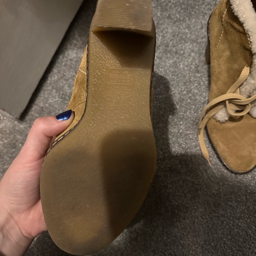Coach Almost New Jamie Boots Sz 7B - Picture 4 of 11